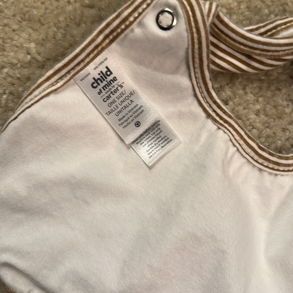 Carters bibs bundle - Picture 9 of 9